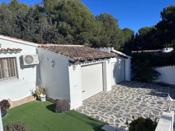 Chalet independiente en venta en Benimeit-Tabaira, Moraira
thumbnail 2