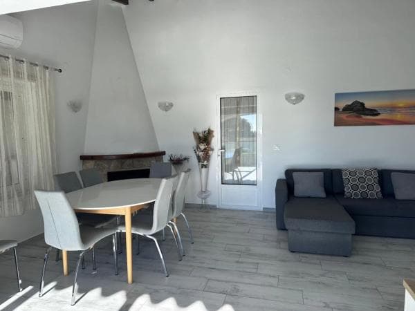 Chalet independiente en venta en Benimeit-Tabaira, Moraira
photo 1
