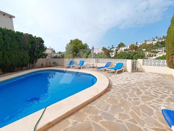 Chalet independiente en venta en Pinar de Advocat-Cometa, Moraira
photo 1