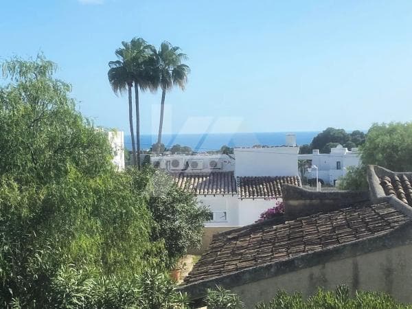 Chalet independiente en venta en Benimeit-Tabaira, Moraira
photo 1