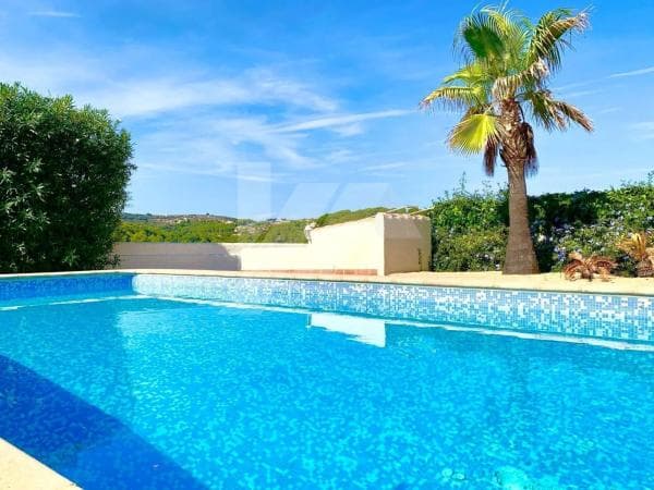 Chalet independiente en venta en Benimeit-Tabaira, Moraira
thumbnail 1