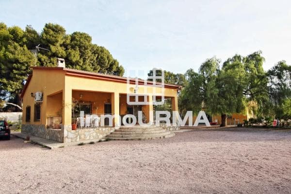 Chalet independiente en venta en Partida Peter Rives, Elda
photo 1