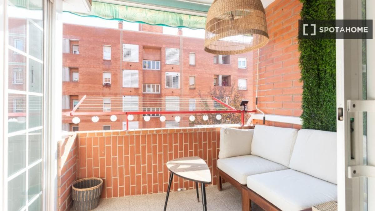 Propiedades en venta y alquiler en España photo 3