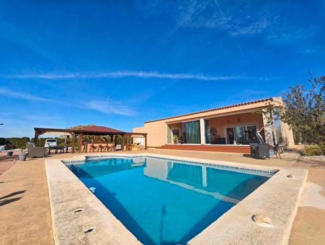 Venta de chalet independiente en Salinas, Salinas
photo 2