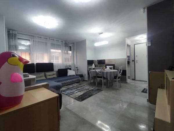 Piso en venta en Calle Rodrigo de Triana, Guardamar del Segura
photo 1