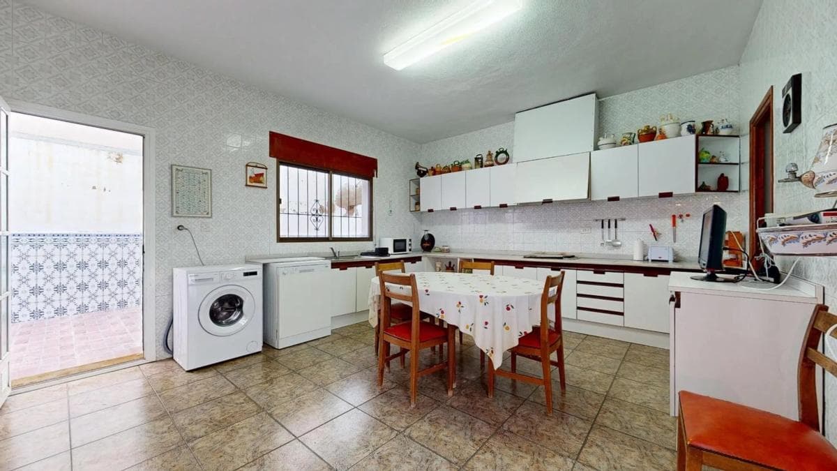 Venta de chalet independiente en Avenida los Villenas, Pilar de la Horadada
photo 5
