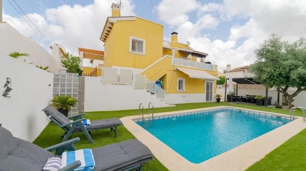 Chalet independiente en venta en San Miguel de Salinas, San Miguel de Salinas
photo 1