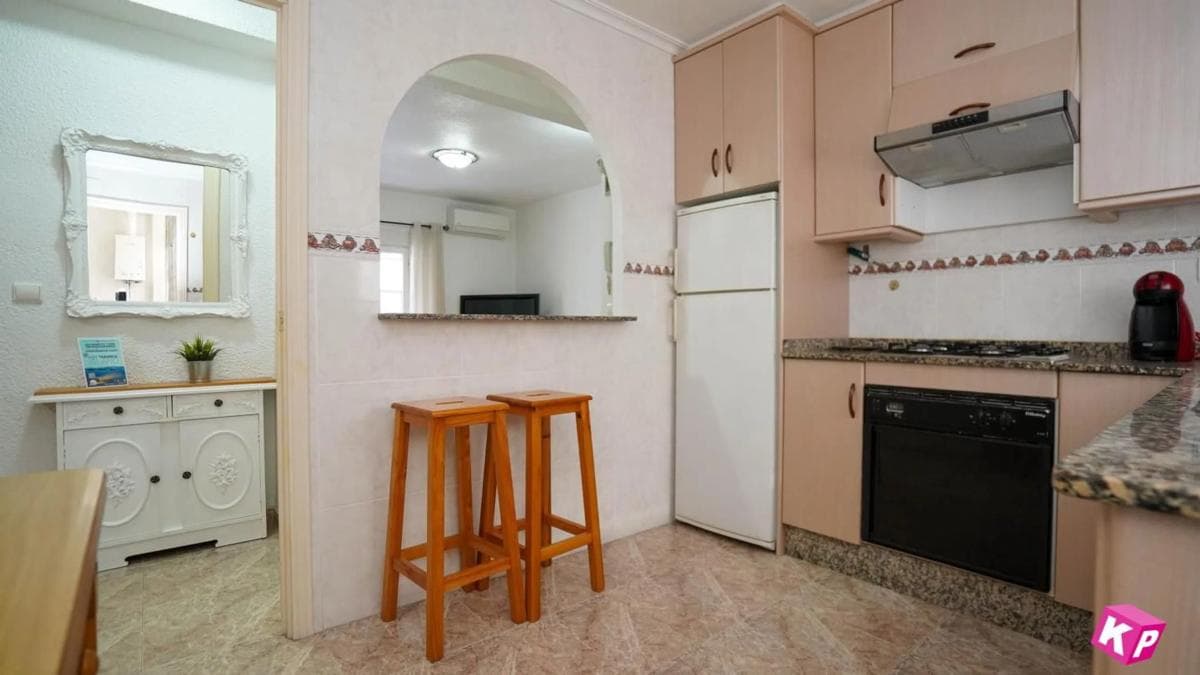 Venta de piso en Avenida Santiago Bernabéu, Santa Pola
photo 4