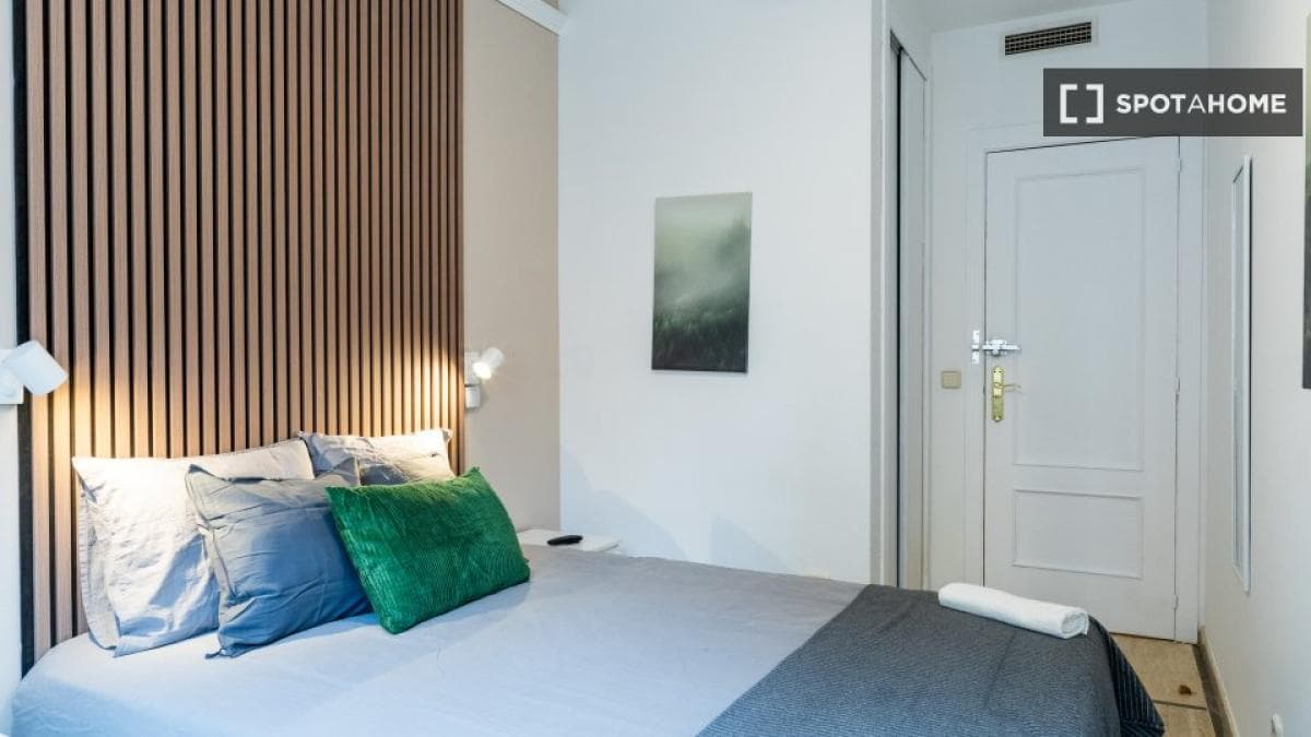 Properties for sale and rent in Spain photo 3