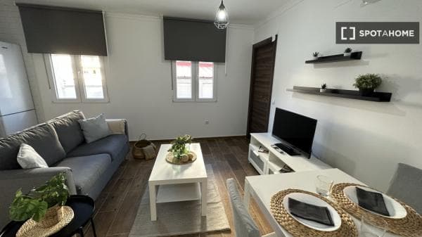 Estudio en alquiler en C. San Clemente, Madrid photo 1