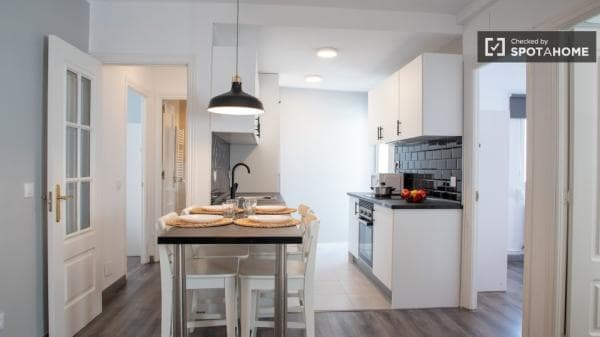 Piso en alquiler en C. de Antonio Moreno , Madrid photo 1