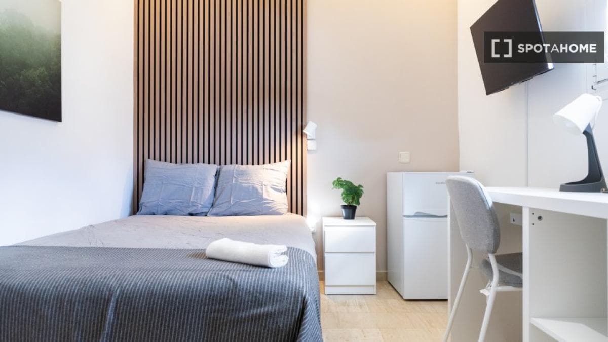Properties for sale and rent in Spain photo 5
