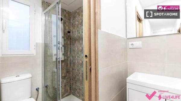 Habitación en piso compartido en valència thumbnail 2