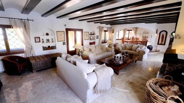 Chalet independiente en venta en Benissa pueblo, Benissa
thumbnail 1