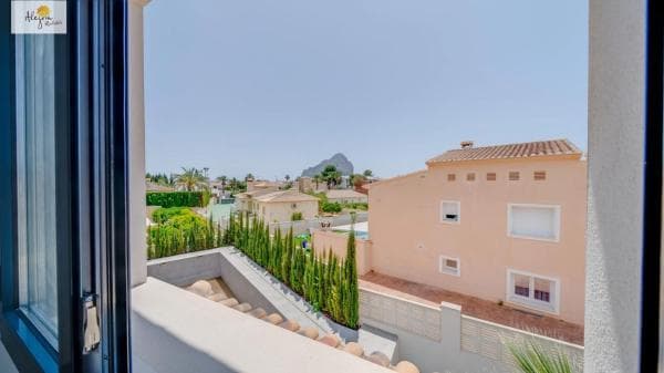 Chalet independiente en venta en Cometa-Carrió, Calpe
photo 1