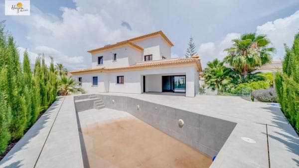 Chalet independiente en venta en Cometa-Carrió, Calpe
thumbnail 2