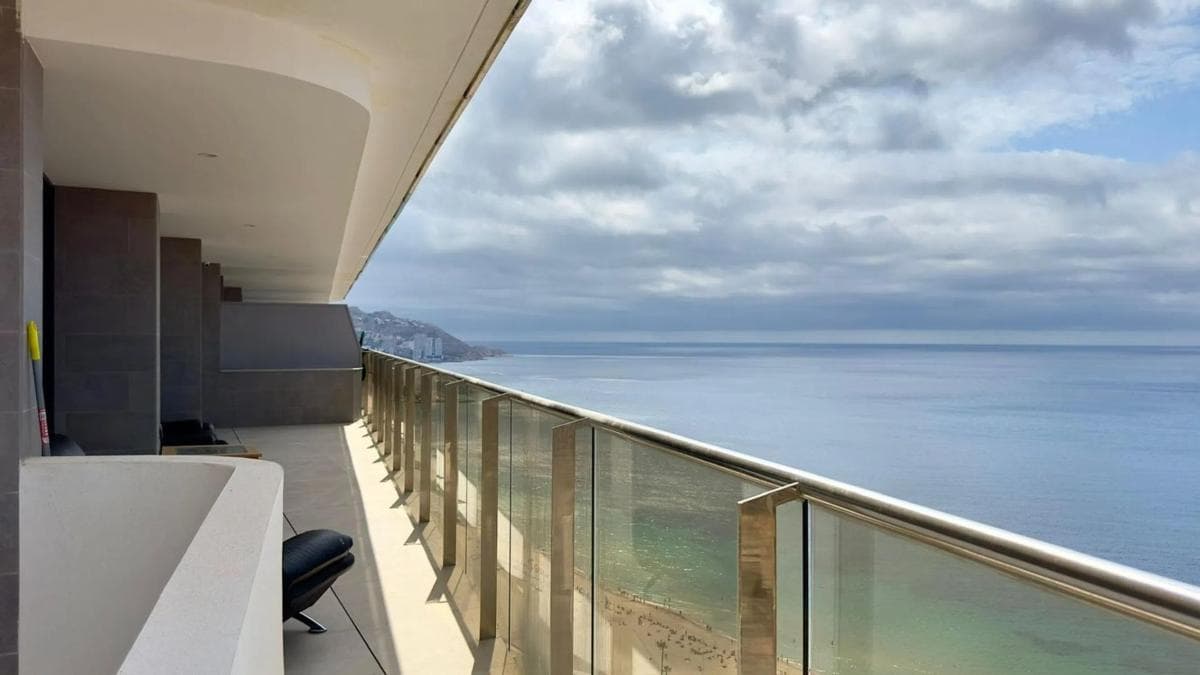Penthouse sale in Playa de Poniente, Benidorm photo 2