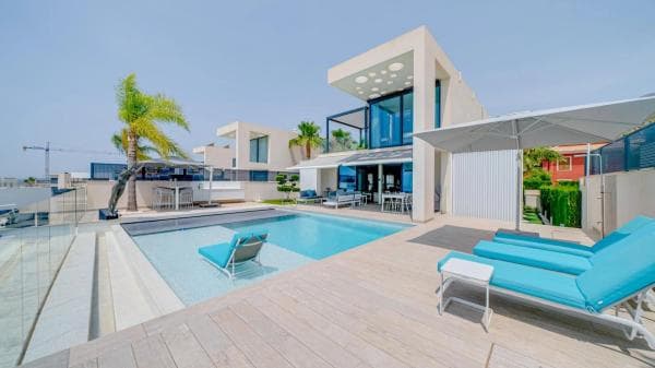 Chalet independiente en venta en Balcón de Finestrat-Terra Marina, Finestrat
photo 1