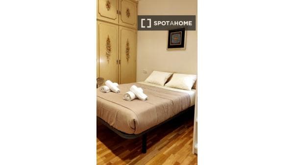 Habitación en piso compartido en alquiler en Barcelona thumbnail 1