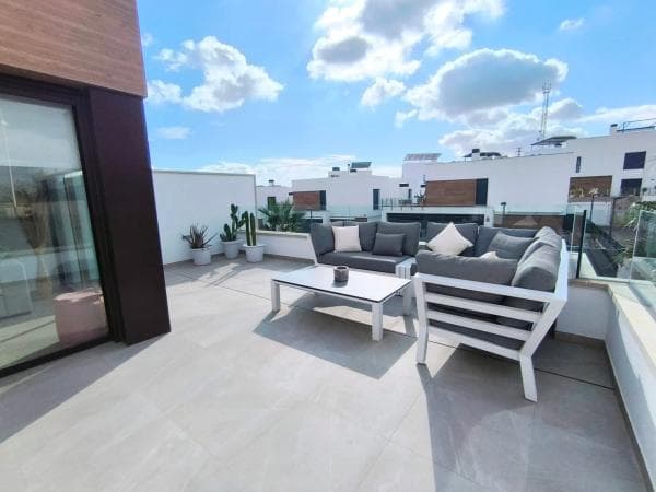 Chalet independiente en venta en Algorfa, Algorfa
photo 1