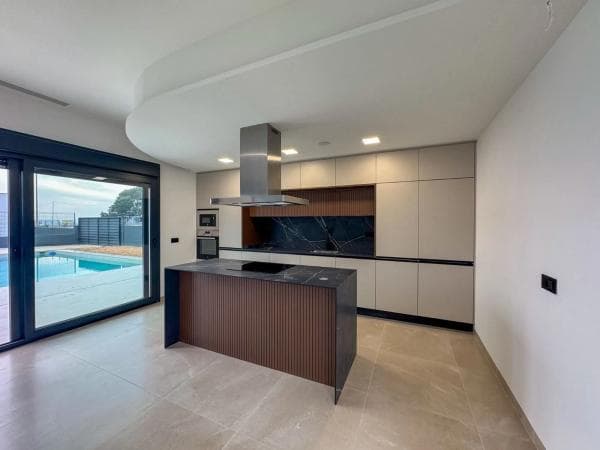 Chalet independiente en venta en Algorfa, Algorfa
thumbnail 1