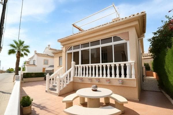 Chalet independiente en venta en Algorfa, Algorfa
photo 1