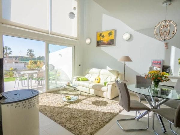 Chalet independiente en venta en Algorfa, Algorfa
thumbnail 1