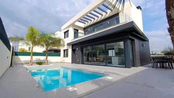 Chalet independiente en venta en Algorfa, Algorfa
photo 1