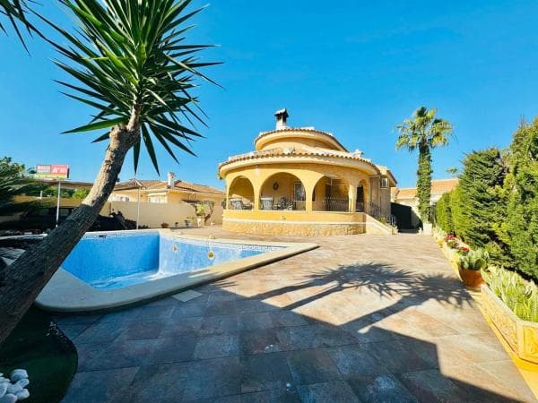 Chalet independiente en venta en Benijofar, Benijofar
photo 1