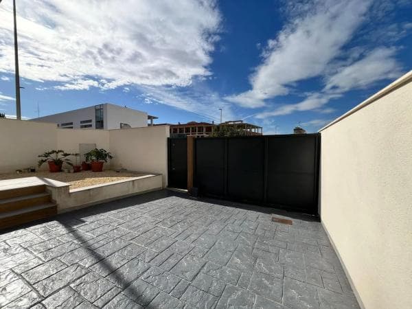 Chalet adosado en venta en Benijofar , Benijofar thumbnail 1