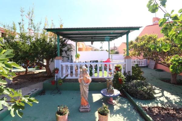 Chalet pareado photo 1