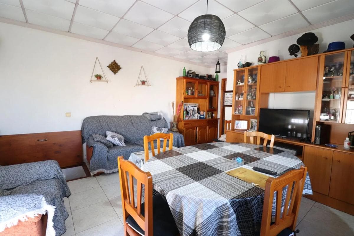 Propiedades en venta y alquiler en España photo 2