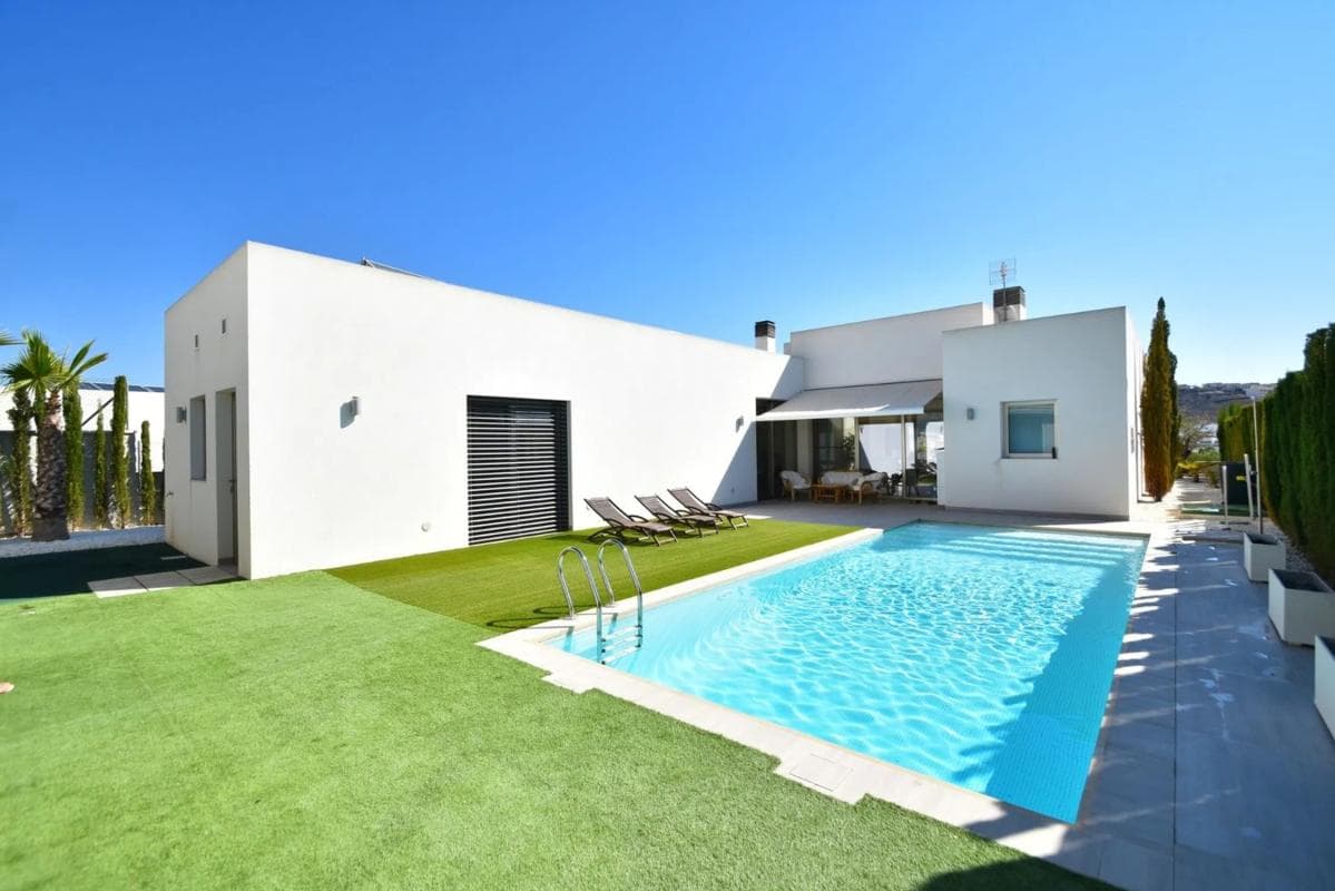 Sale of independent chalet in Benijofar, Benijofar
photo 3