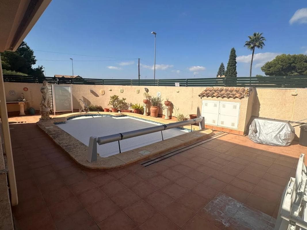 Propiedades en venta y alquiler en España photo 5