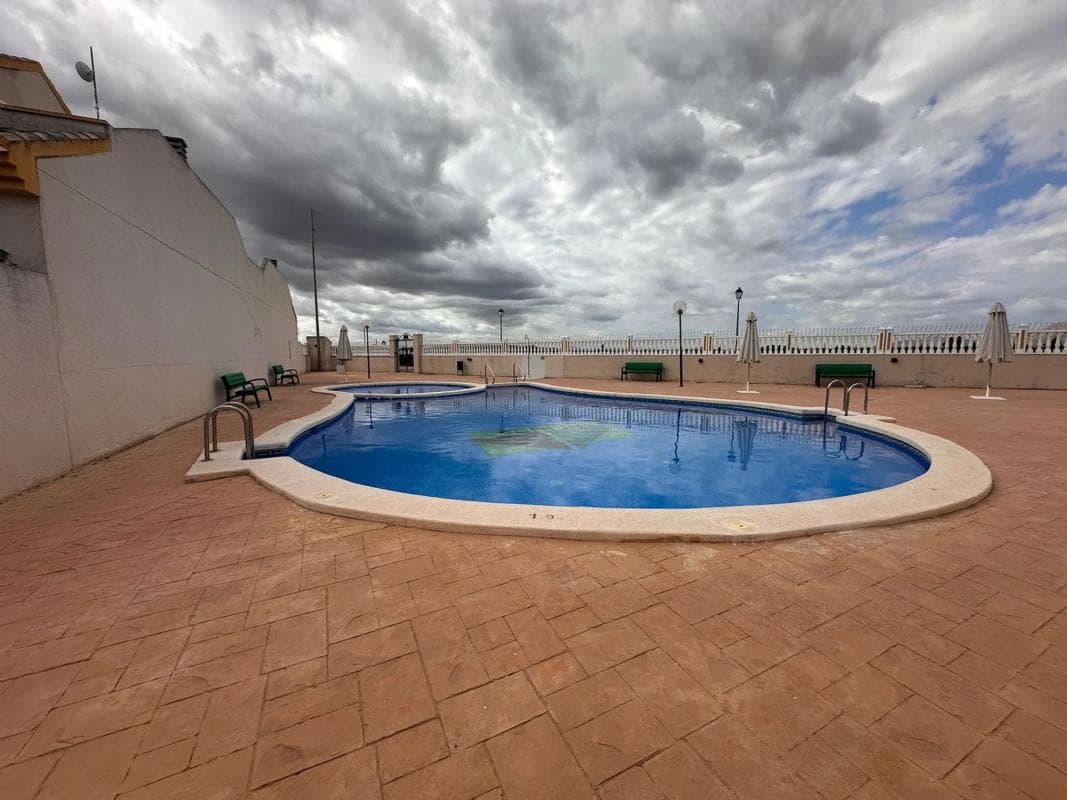Venta de chalet adosado en CL JOSE GARCIA HURTADO, 5 , Daya Nueva photo 4