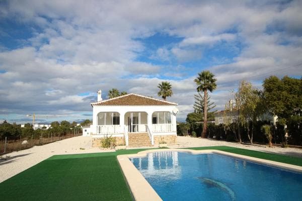 Chalet independiente en venta en Dolores, Dolores
photo 1
