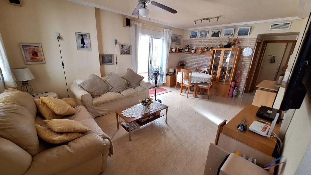 Venta de chalet independiente en AV VICENTE ARACIL, 24, Guardamar del Segura
photo 5