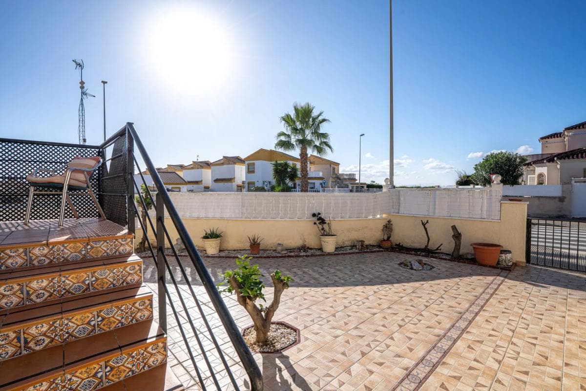 Venta de chalet independiente en Calle la Margarida, Guardamar del Segura
photo 4