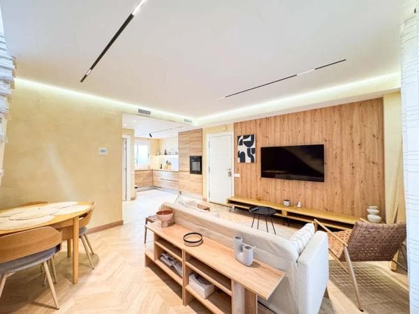 Chalet pareado en calle Rafael Alberti, 59 thumbnail 1