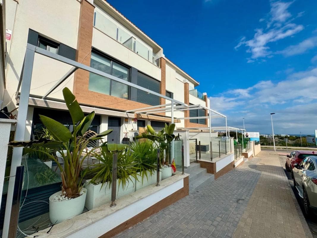 Venta de chalet independiente en Urbanizaciones, Guardamar del Segura
photo 2