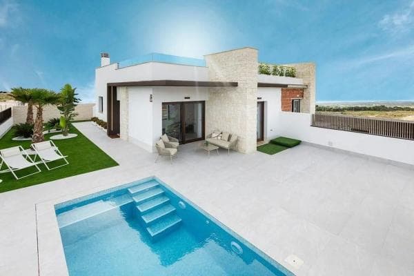 Chalet independiente en venta en Calle Melón, Orihuela
photo 1
