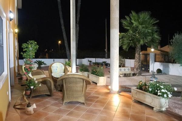 Chalet independiente en venta en Desamparados-Hurchillo-Torremendo, Orihuela
thumbnail 1