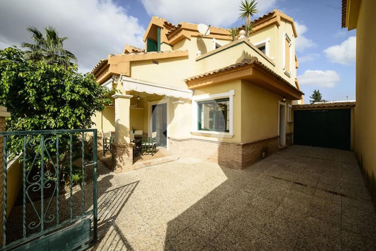 Venta de duplex en Calle Rube Darío Cmor, 2, Orihuela photo 2