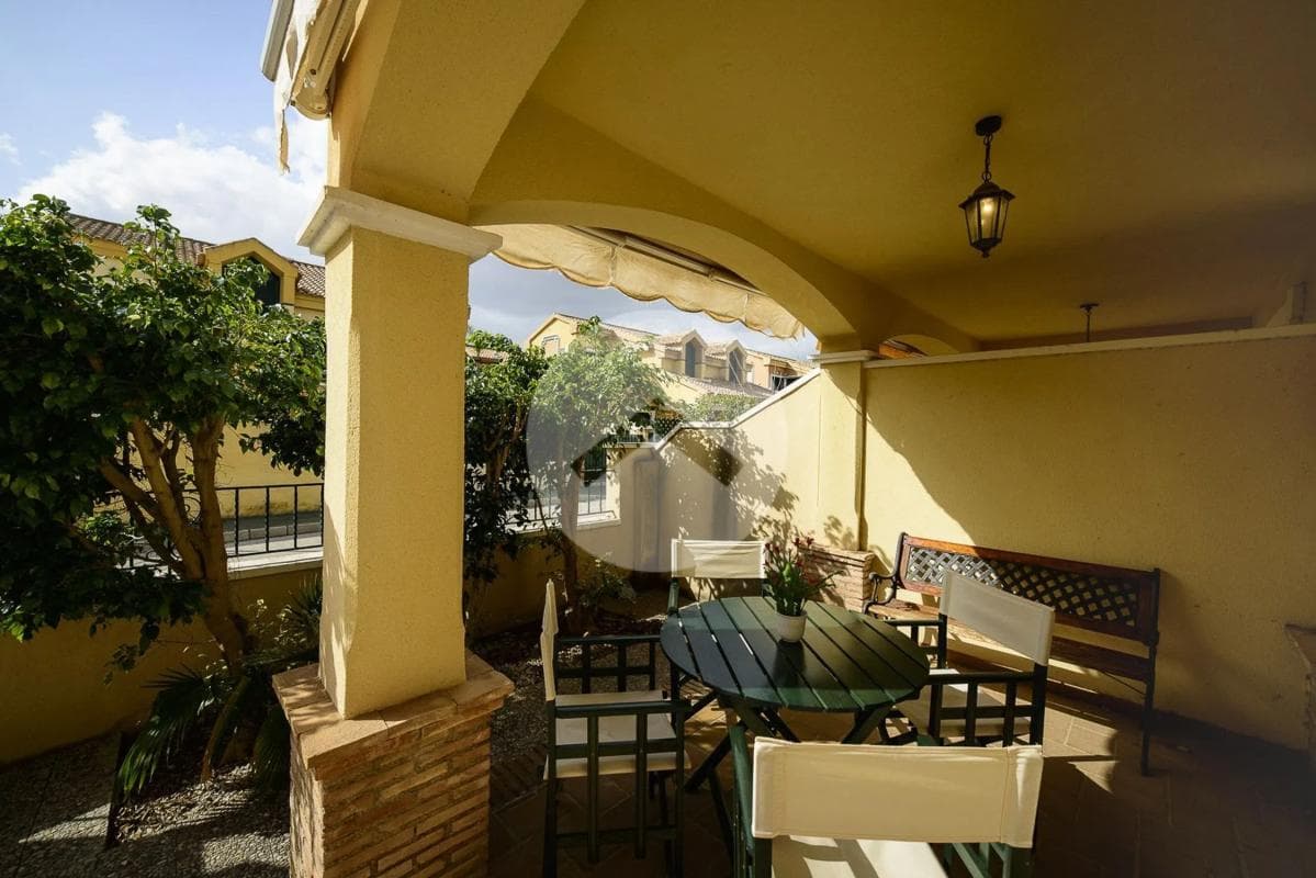 Venta de duplex en Calle Rube Darío Cmor, 2, Orihuela photo 4