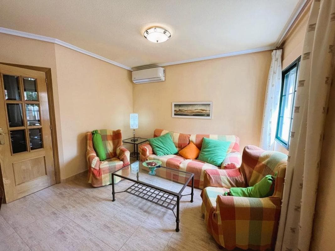 Venta de duplex en Calle Rube Darío Cmor, 2, Orihuela photo 5