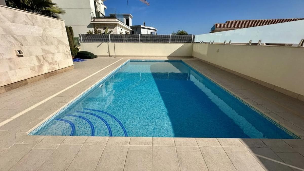 Sale of independent chalet in Barrio La Zenia, Orihuela
photo 5
