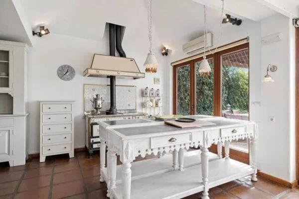 Independent chalet for sale in Barrio Marbesa, Marbella
thumbnail 2
