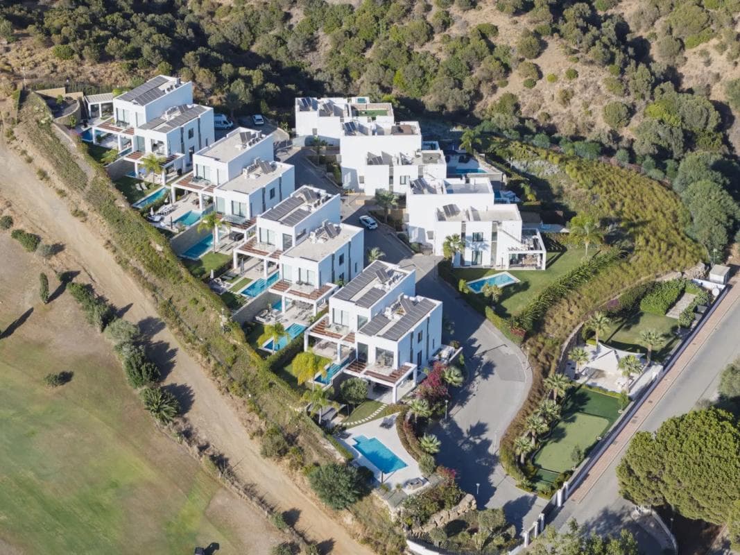 Sale of independent chalet in Avenida de los Acebos, 4, Marbella
photo 2