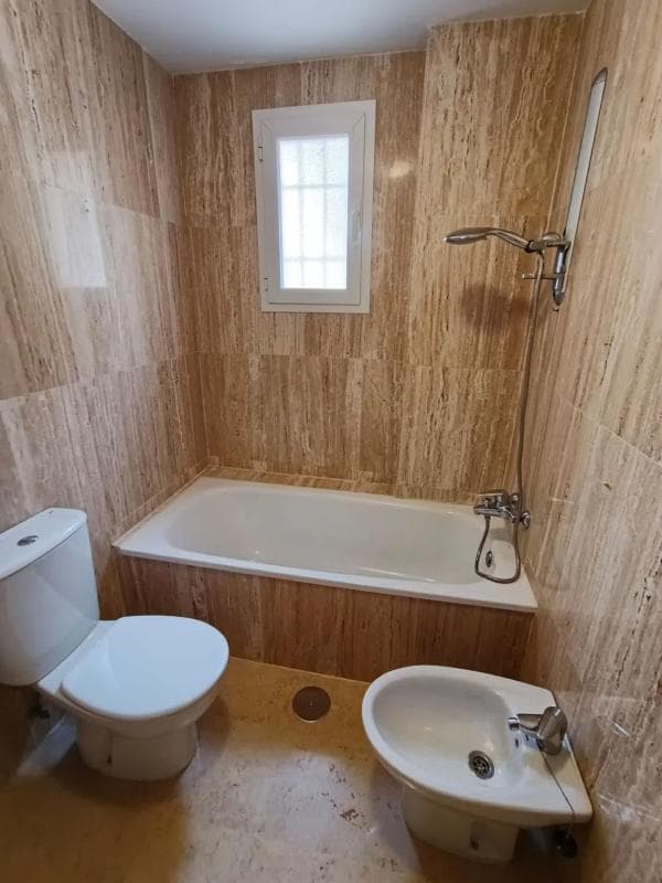 Venta de piso en CL LILA-SANTA MARIA GOLF, 1, Marbella
photo 3