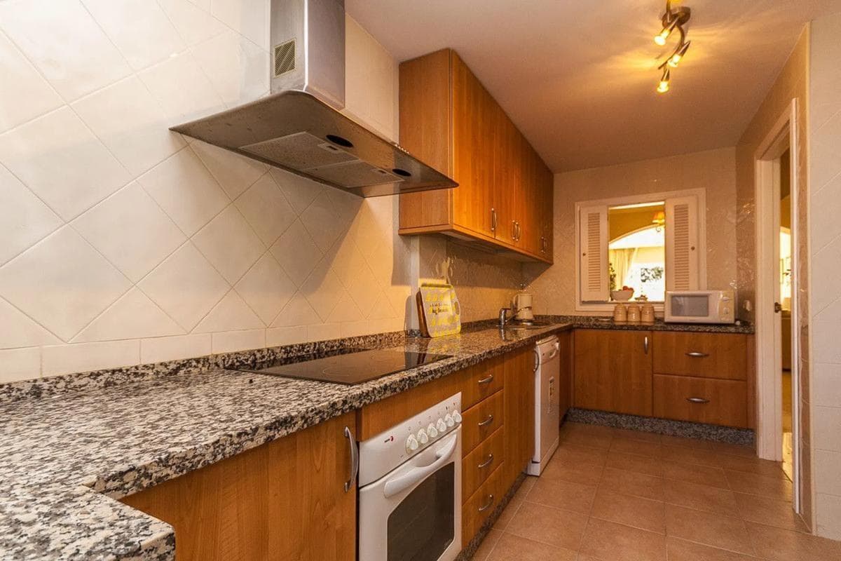 Venta de piso en Calle Olmo, 4, Marbella
photo 3